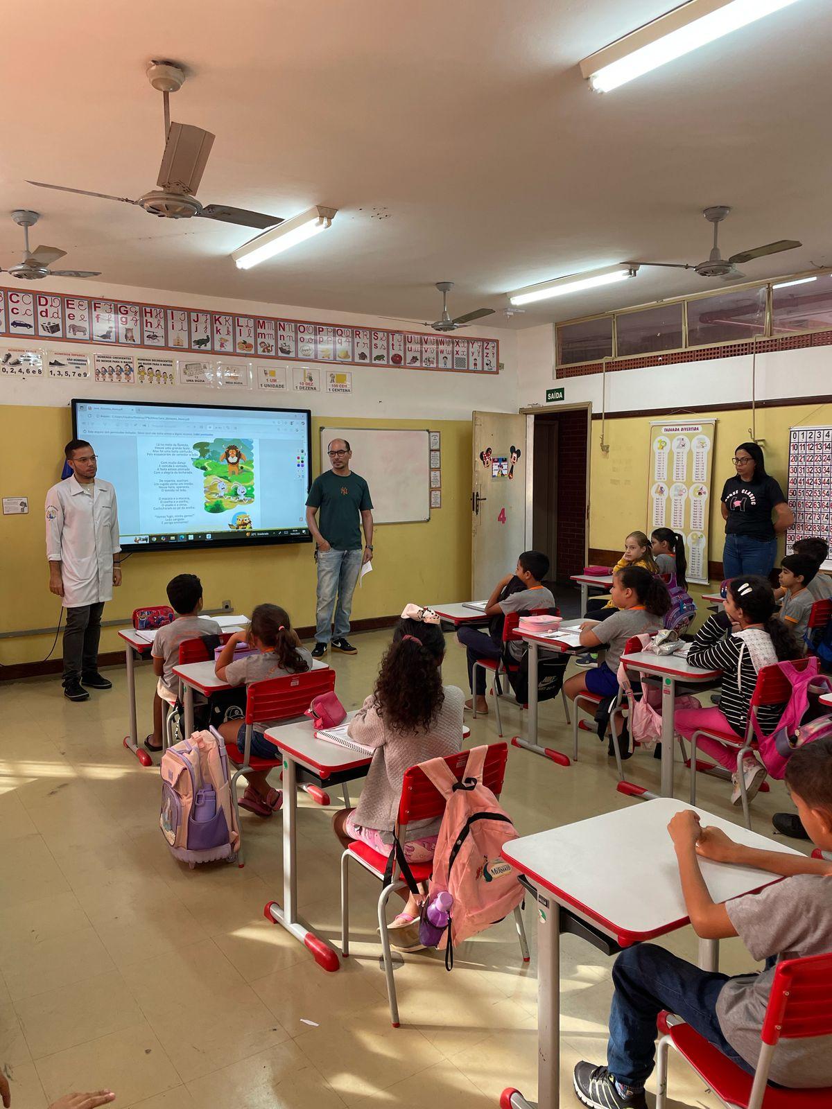 PALESTRA SOBRE VIOLÊNCIA E PROMOÇÃO DA CULTURA DA PAZ