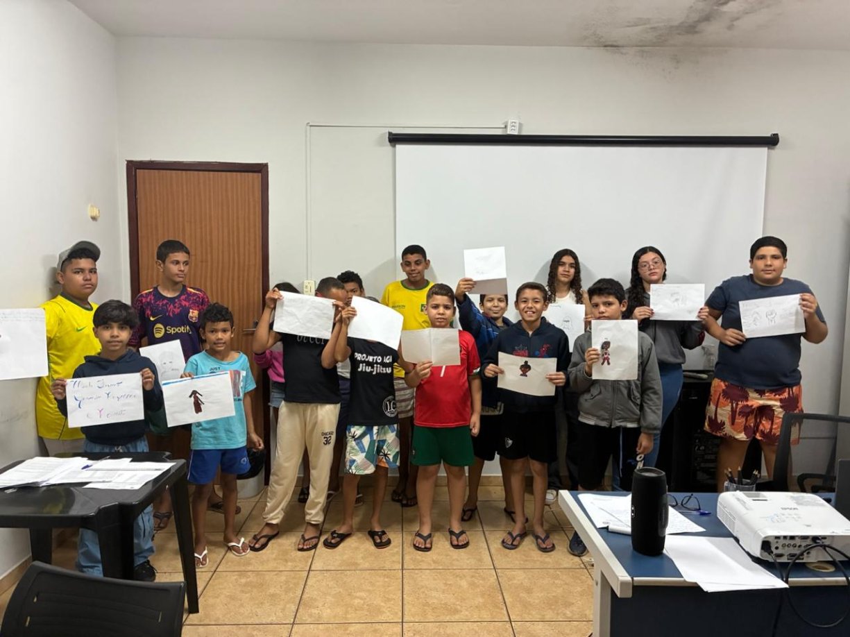 CRAS trabalha “Julho das Pretas” com o grupo de crianças