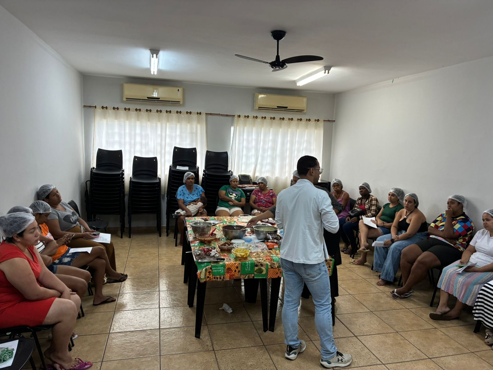 Produção de ovos de Páscoa como estratégia de convivência, aprendizagem e fortalecimento das famílias assistidas pela assistência social