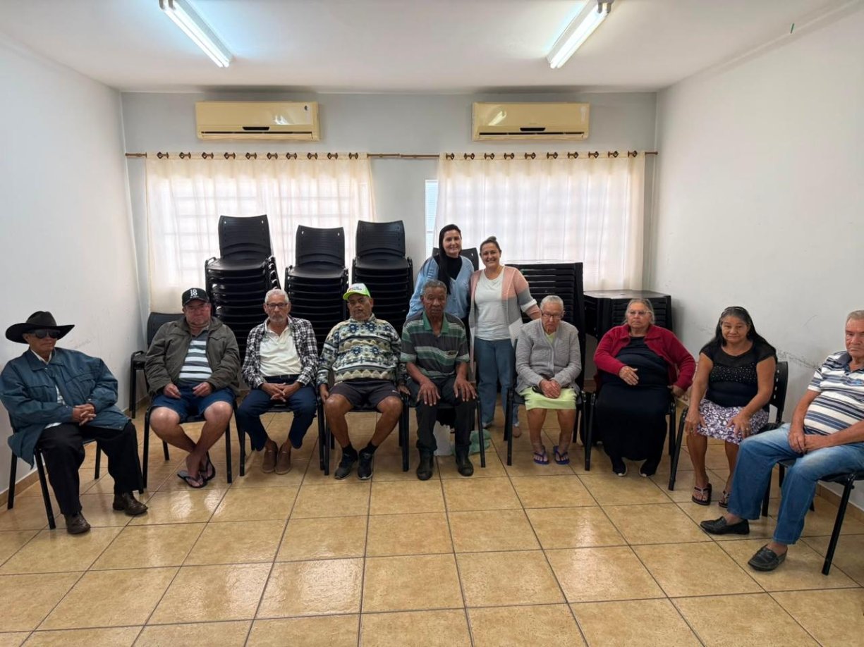 Idosos recebem orientações para prevenir doenças no inverno