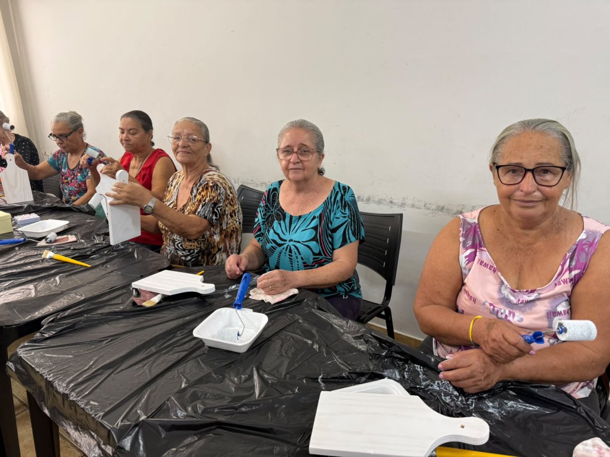 CRAS aposta em artesanato para o Fortalecimento de Vínculos com Idosos