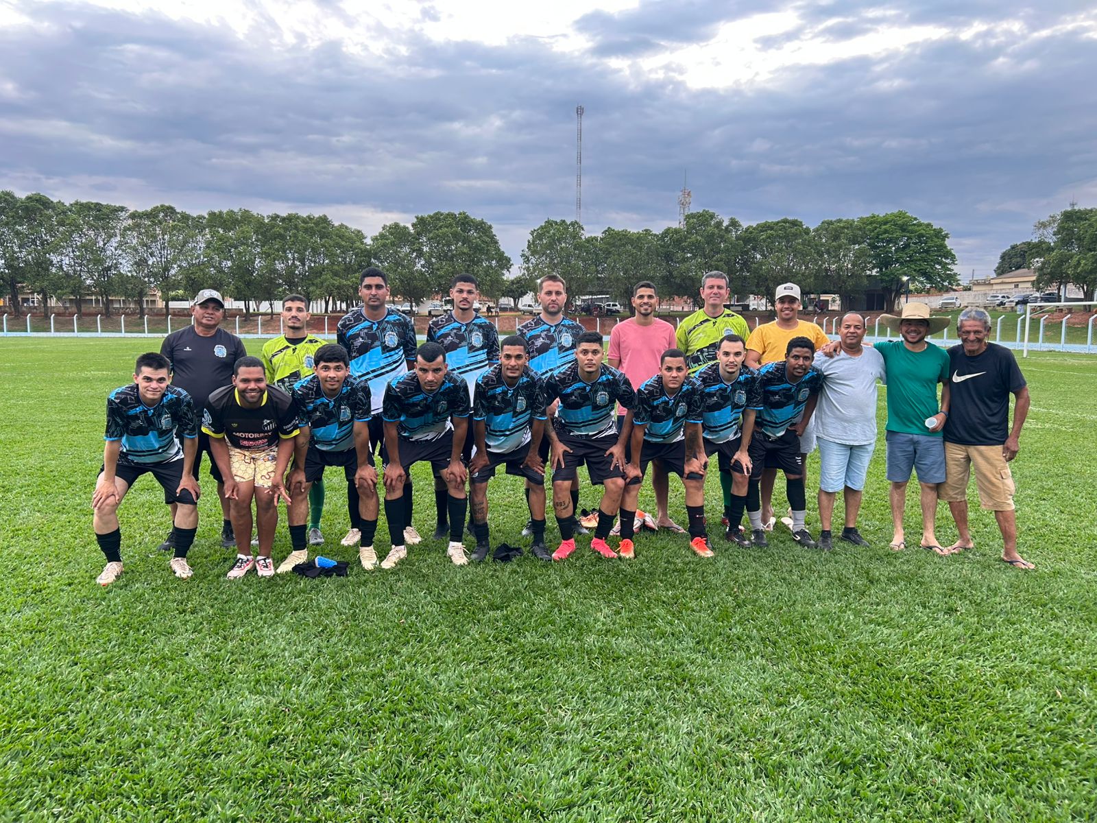 Guzolândia Conquista Classificação nas Quartas de Finais