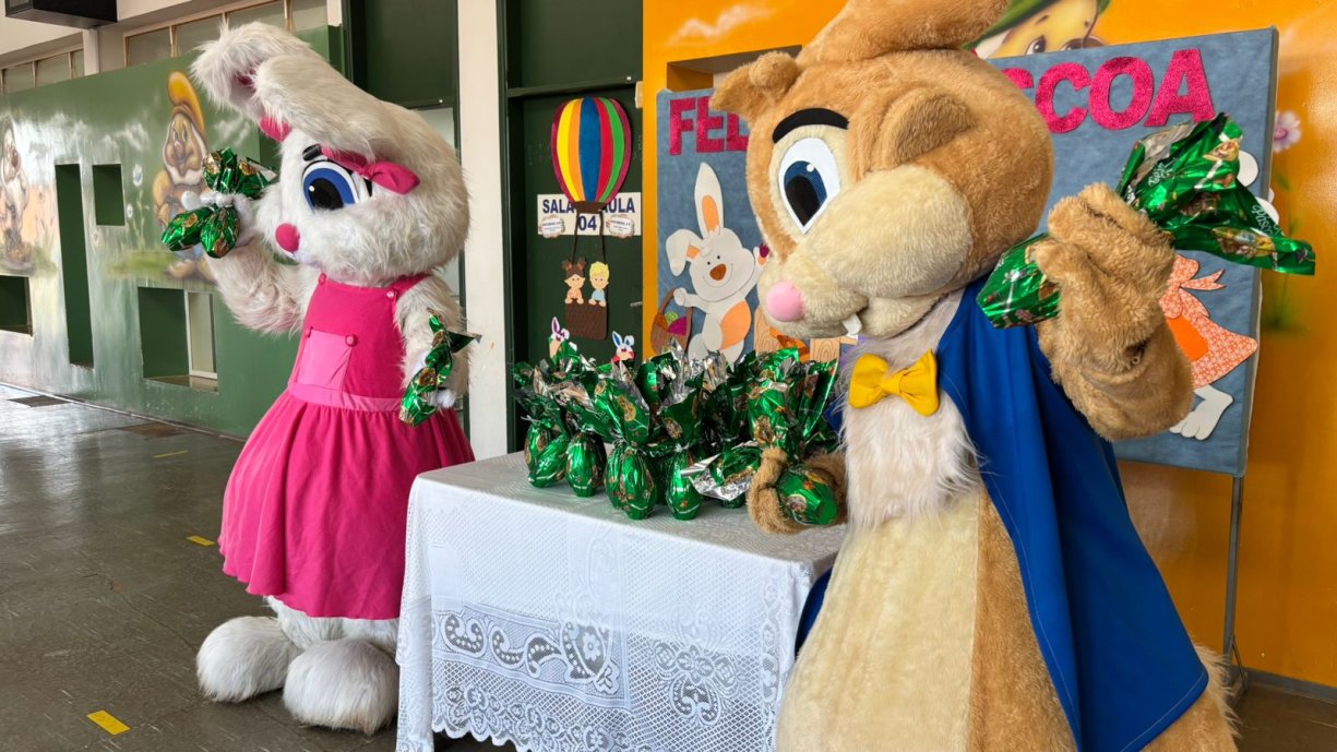 Alunos das redes municipais e estadual de ensino recebem ovos de Páscoa da Prefeitura de Guzolândia.