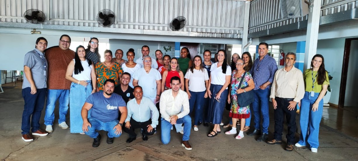 Reunião do CRAS de Guzolândia do Sebrae
